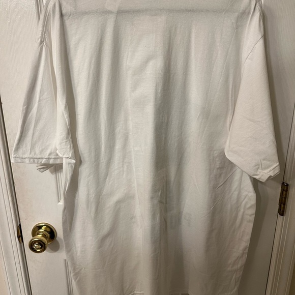 Graphic Tee - Picture 4 of 4